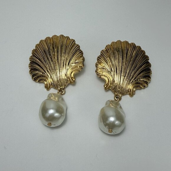 Zara Gold Shell Statement Earrings With Faux Baroque Pearls 2.5" NWOT - Picture 7 of 7